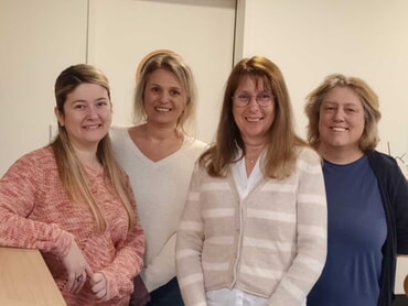 Das Bild zeigt das Team der Einrichtung "Familie im Zentrum", genannt FiZ.