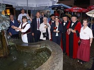 Besuch am Güglinger Weinbrunnen