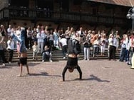 Break dance im Deutschen Hof