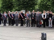 Die Delegationen bei der Flaggenparade